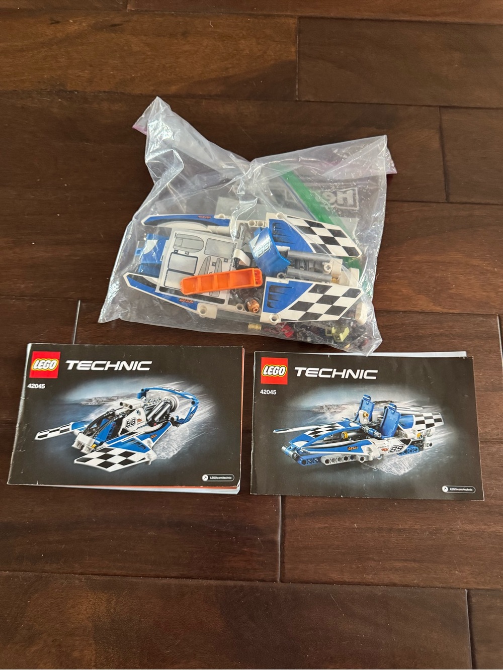 LEGO Technic Blue and White Racing Hydroplane Build Set with Manuals